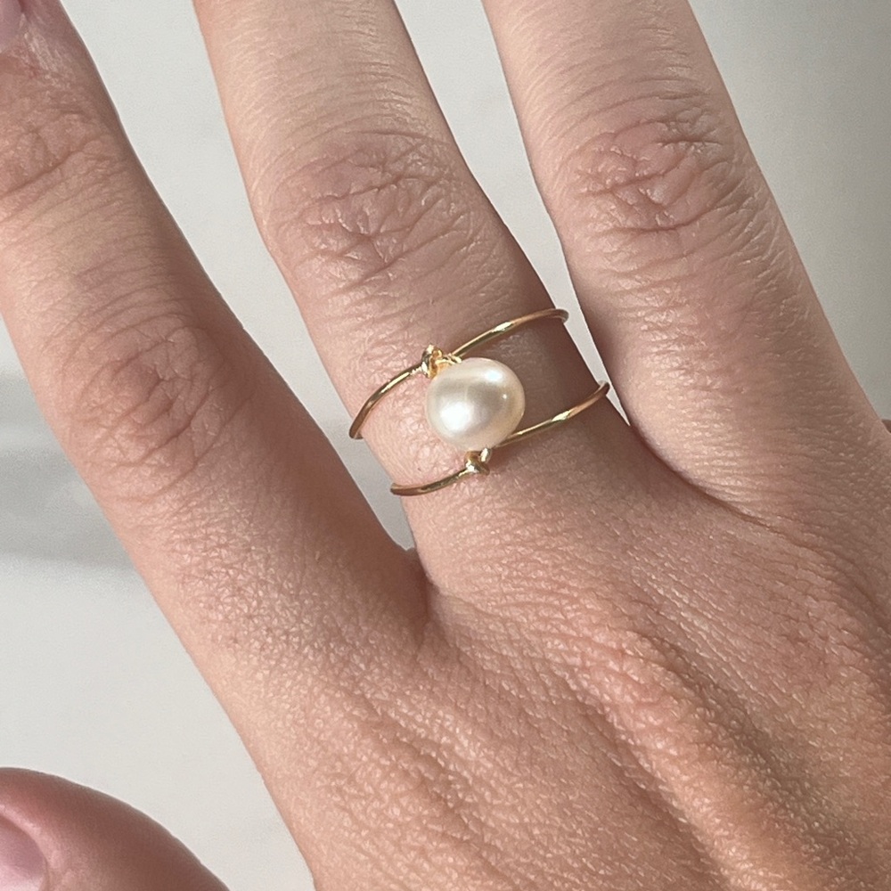 Freshwater pearl handmade gold tone wire wrapped ring 6.5” size